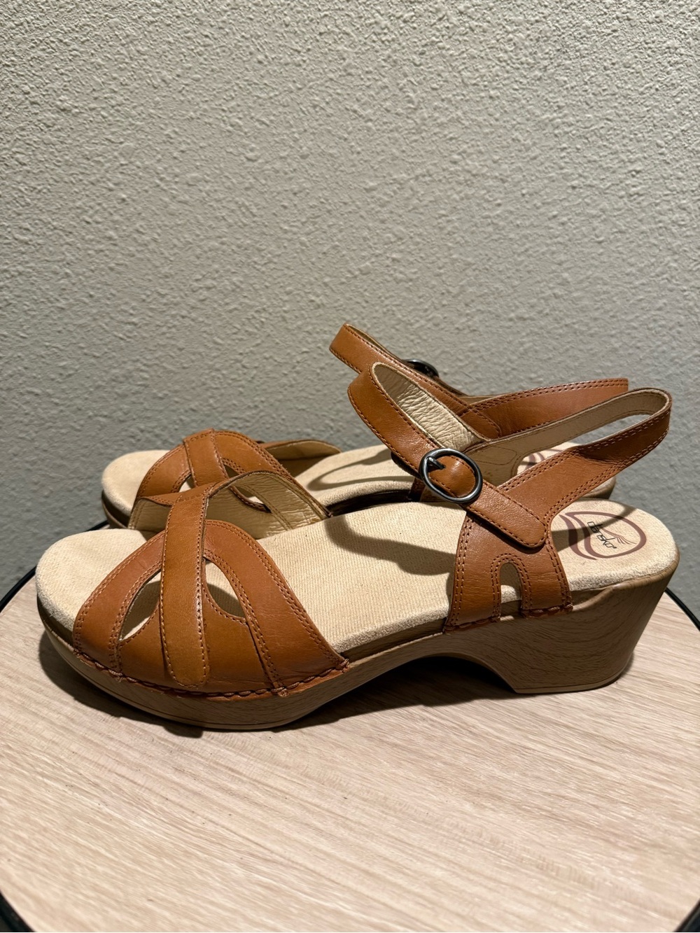 Dansko Season Camel Tan Leather Sandal Size 41 US 10.5-11 Hook & Loop Strap - Picture 4 of 11